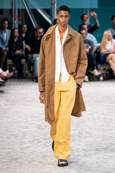 Look 31